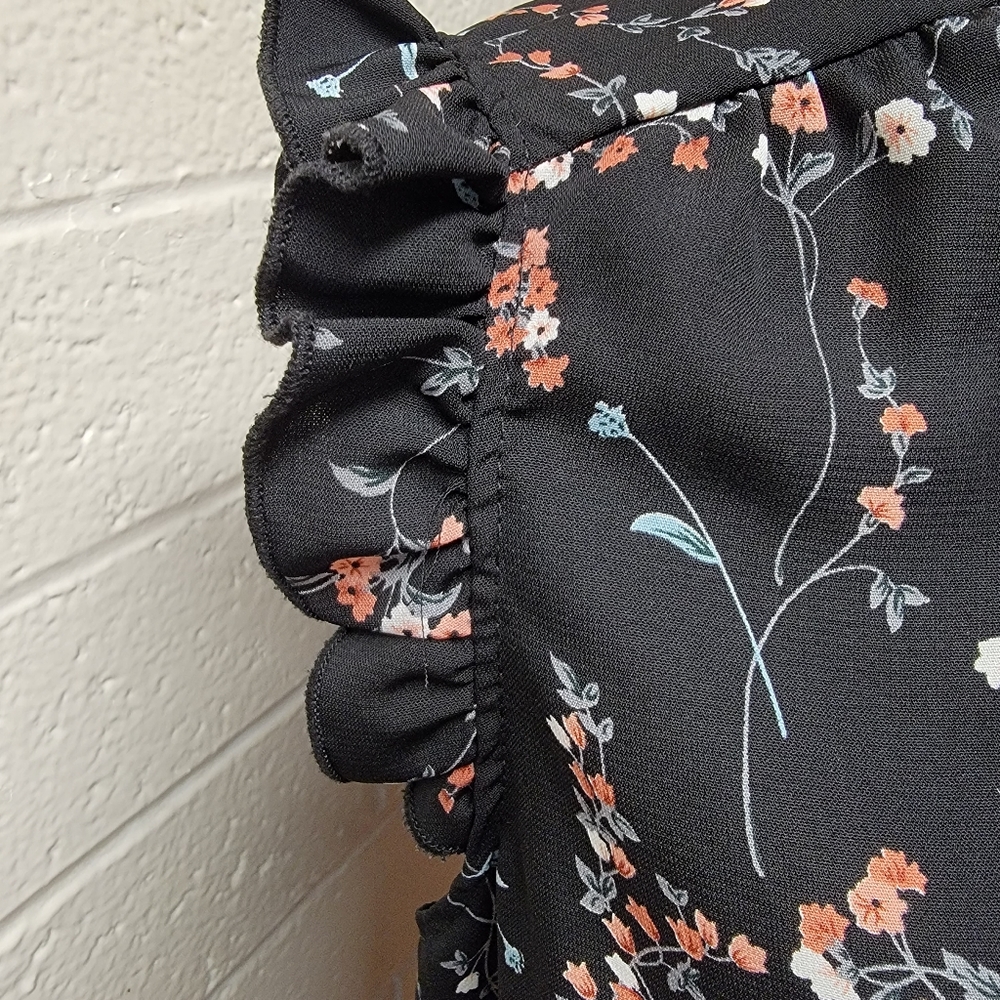 Trendy JS Blouse - Picture 4 of 8